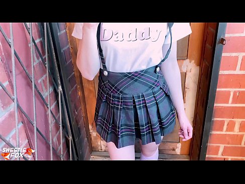 ❤️ Alumna chupa profundamente o seu pau e fode en vez de clases. ❤️ Vídeo de sexo en % gl.sexarxiv.ru % ❌