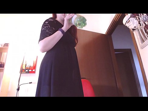 ❤️ Un escravo sumiso que adora as bragas sucias e deliciosas vese obrigado a masturbarse despois de ver este vídeo! ❤️ Vídeo de sexo en % gl.sexarxiv.ru % ❌