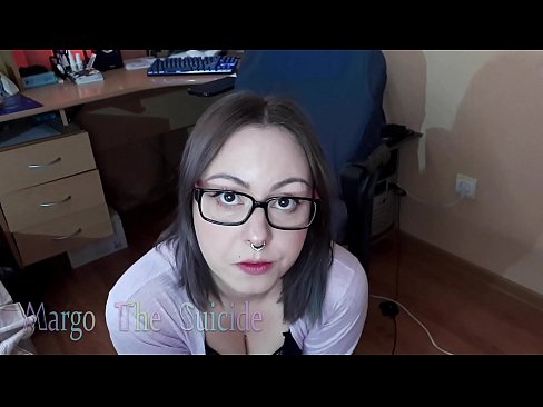 ❤️ Moza sexy con lentes chupa un consolador profundamente ante a cámara ❤️ Vídeo de sexo en % gl.sexarxiv.ru % ❌